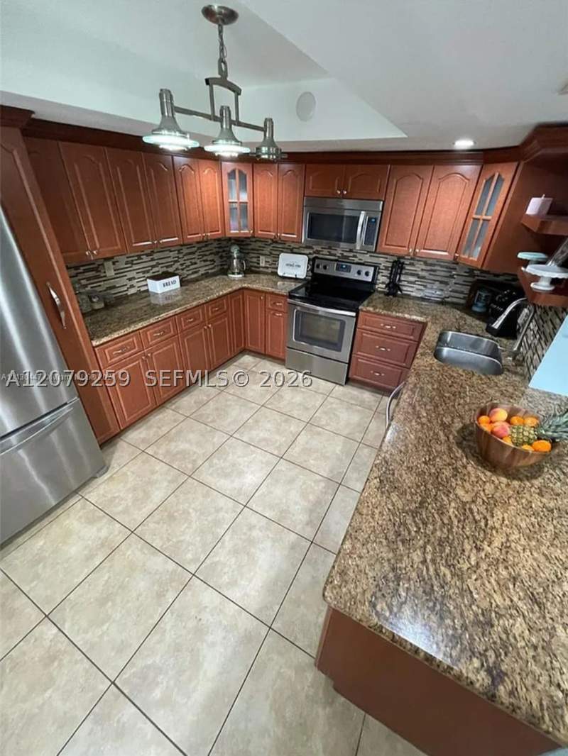 2 bedroom Condominium at 4825 SW 149th Ct 18B, Lakes Meadow Vilg Homes C, Miami — photo 5
