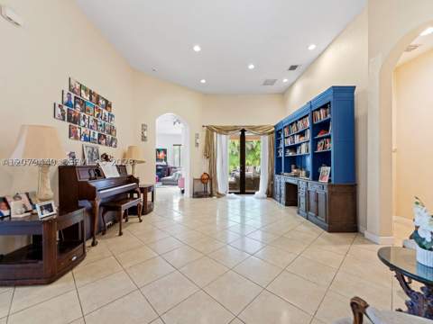 19385 SW 79th Ct, Cutler Bay FL - photo 22 of 64