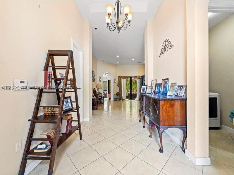5 bedroom SingleFamilyResidence at 19385 SW 79th Ct, Cutler Cay, Cutler Bay — photo 5