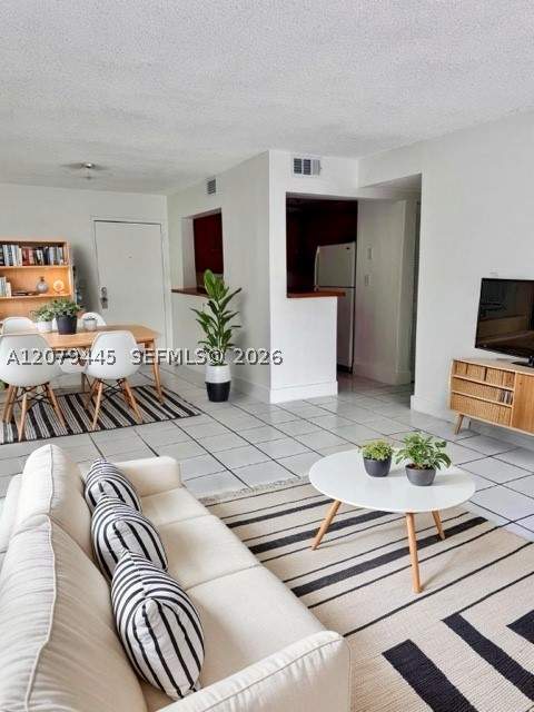 2 bedroom Condominium at 9678 Fontainebleau Blvd 111, Golfview Club At Fontaine, Miami — photo 2