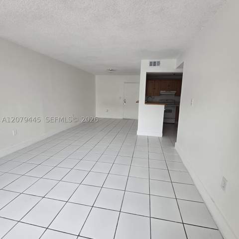 9678 Fontainebleau Blvd 111, Miami FL - photo 9 of 21
