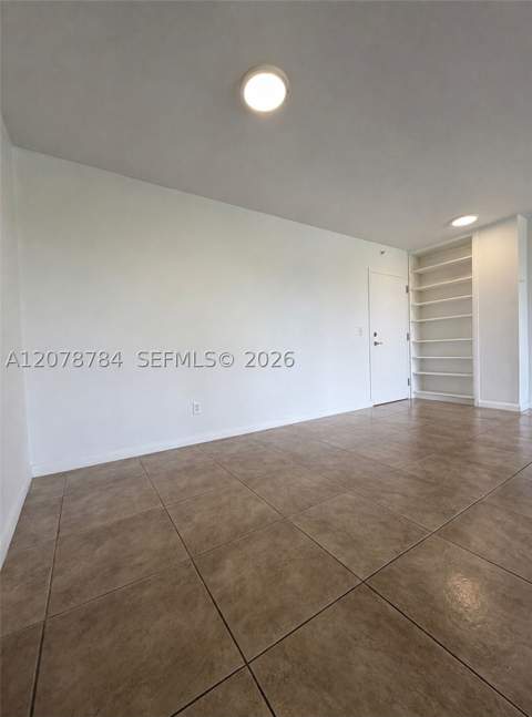 77 Crandon Blvd 5C, Key Biscayne FL - photo 10 of 59