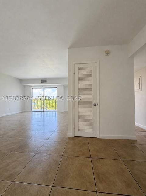 77 Crandon Blvd 5C, Key Biscayne FL - photo 13 of 59