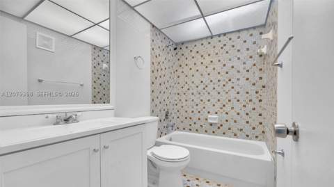 8500 SW 133rd Ave Rd 302, Miami FL - photo 17 of 19