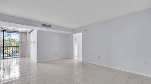 8500 SW 133rd Ave Rd 302, Miami FL - photo 6 of 19