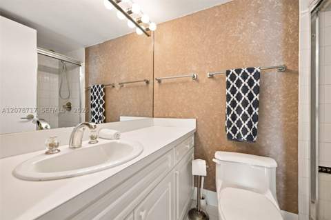 5900 Collins Ave 1006, Miami Beach FL - photo 13 of 25