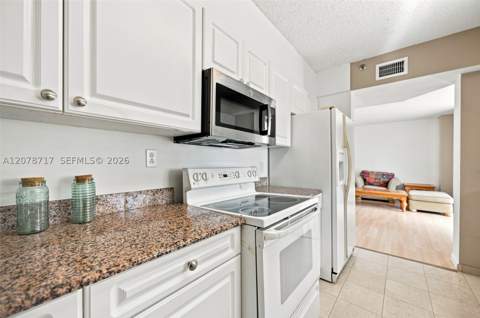 5900 Collins Ave 1006, Miami Beach FL - photo 7 of 25