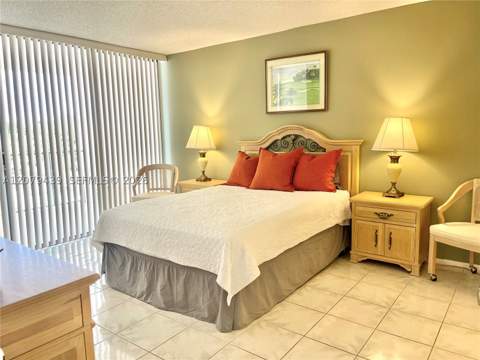 1901 Brickell Ave B506, Miami FL - photo 8 of 44