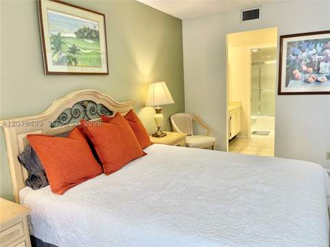1901 Brickell Ave B506, Miami FL - photo 9 of 44