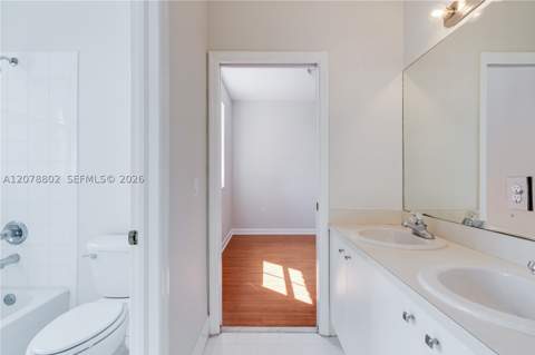 8450 NW 113th Psge, Doral FL - photo 21 of 31