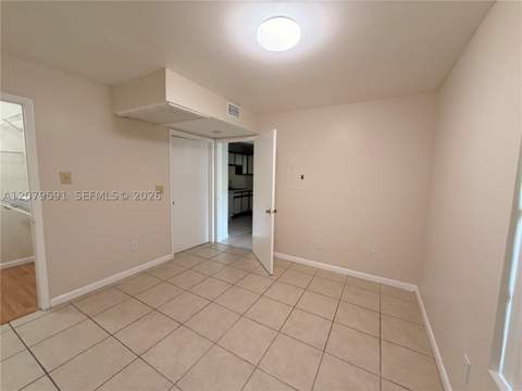15325 SW 106 Te 604, Miami FL - photo 11 of 18