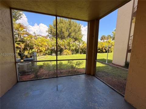 15325 SW 106 Te 604, Miami FL - photo 15 of 18