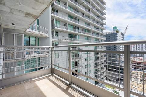 690 SW 1st Ct 2025, Miami FL - photo 8 of 18