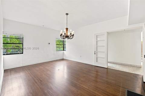 5680 Pine Tree Dr, Miami Beach FL - photo 12 of 32