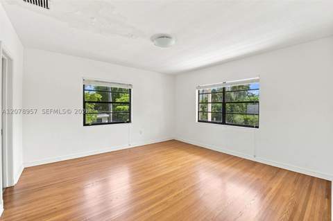 5680 Pine Tree Dr, Miami Beach FL - photo 16 of 32