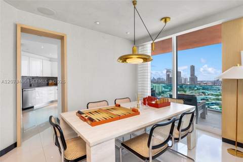 300 S Pointe Dr 2005, Miami Beach FL - photo 13 of 19