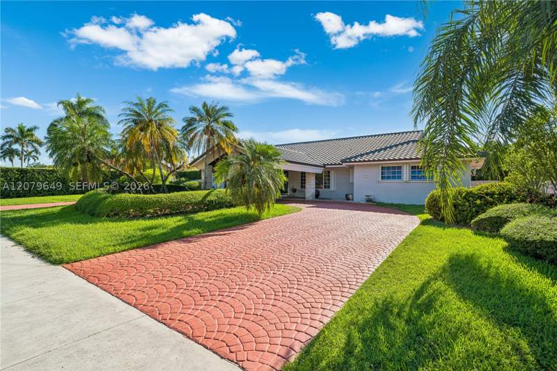 4 bedroom SingleFamilyResidence at 590 NW 132nd Ave, Superior Homes Sec 6, Miami — photo 4