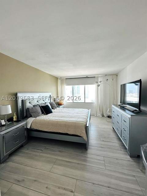 1000 West Ave Ph27, Miami Beach FL - photo 13 of 39