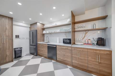 17800 Atlantic Blvd Ph14, Sunny Isles Beach FL - photo 14 of 36