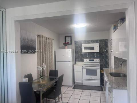 6847 SW 13th St, Miami FL - photo 9 of 17