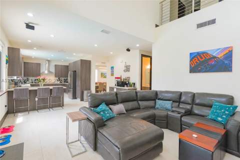 5778 SW 33rd St, Miami FL - photo 12 of 22