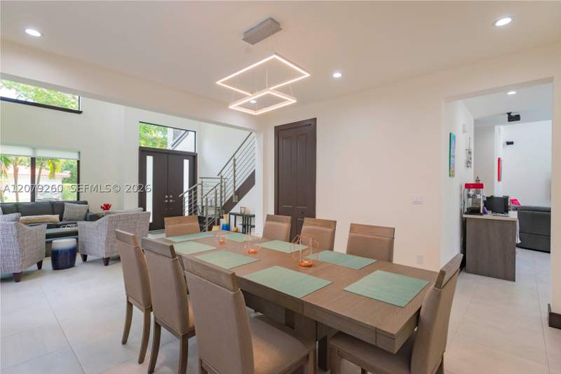 4 bedroom SingleFamilyResidence at 5778 SW 33rd St, Schenley Park, Miami — photo 5