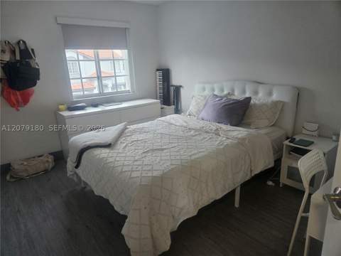 11464 NW 50th Ter, Doral FL - photo 13 of 26