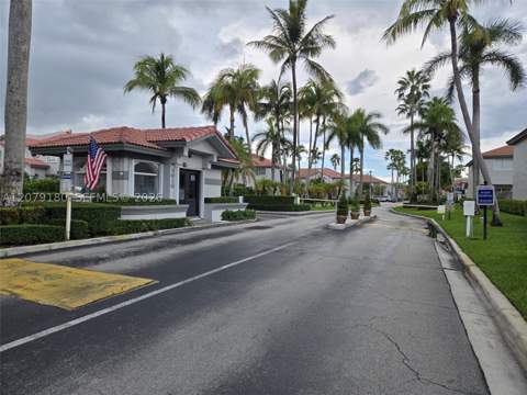11464 NW 50th Ter, Doral FL - photo 24 of 26