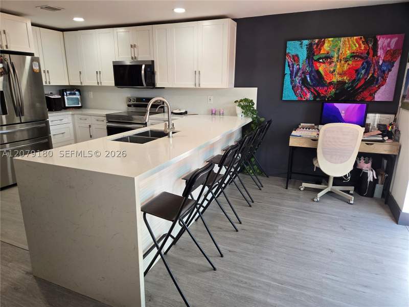 4 bedroom Townhouse at 11464 NW 50th Ter, Doral Landings Townhomes, Doral — photo 4