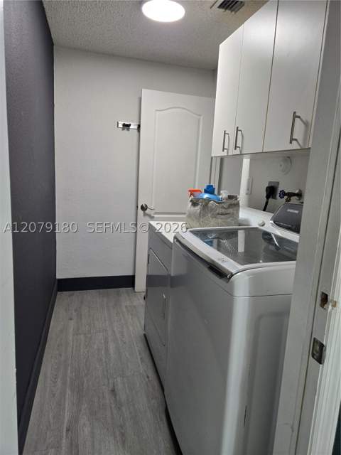 11464 NW 50th Ter, Doral FL - photo 8 of 26