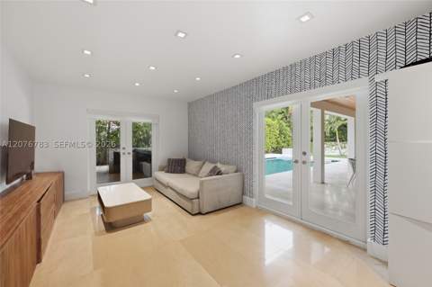 571 S Mashta Dr, Key Biscayne FL - photo 19 of 34