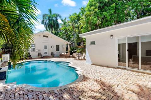 2465 Inagua Ave, Miami FL - photo 19 of 25