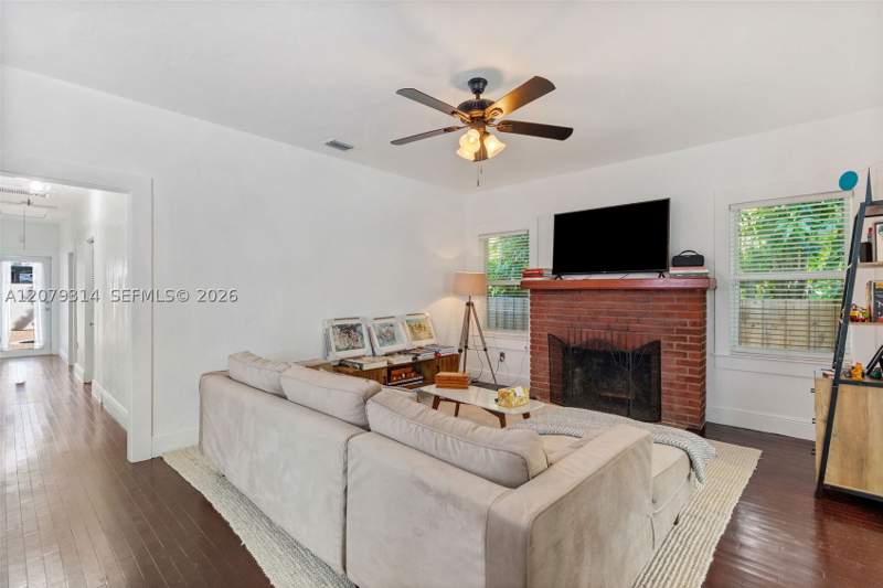 3 bedroom SingleFamilyResidence at 2465 Inagua Ave, King Park, Miami — photo 5