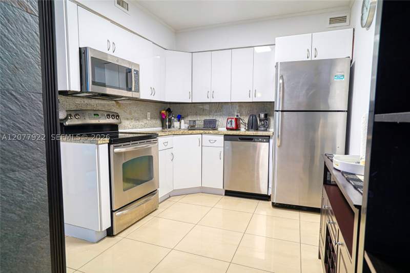 2 bedroom Condominium at 5161 Collins Ave 1101, Seacoast 5151 Condo, Miami Beach — photo 3