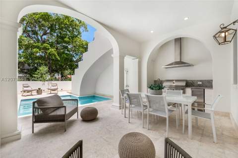 550 Malaga Ave Villa 1, Coral Gables FL - photo 18 of 40