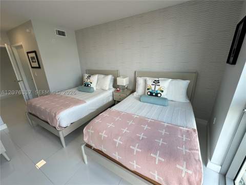 6620 Indian Creek Dr 505, Miami Beach FL - photo 13 of 37