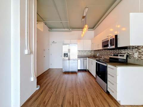 444 NE 30th Street NE 903, Miami FL - photo 7 of 33