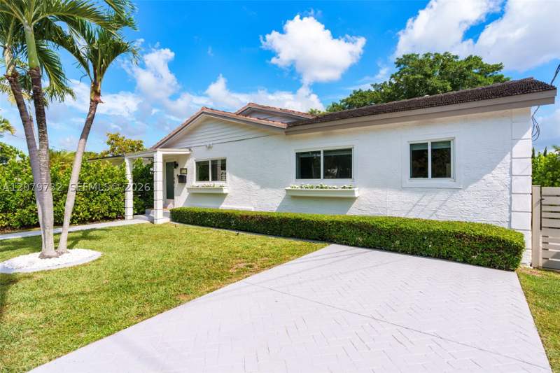 4 bedroom SingleFamilyResidence at 2521 SW 25th Ter, Stuart Terrace, Miami — photo 3