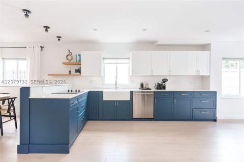 2521 SW 25th Ter, Miami FL - photo 7 of 44