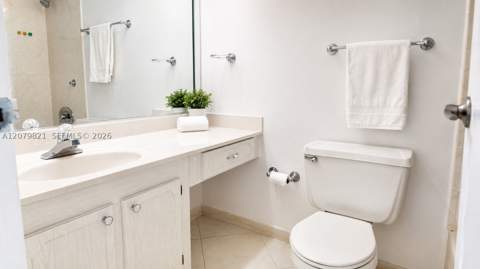 231 174th St 1215, Sunny Isles Beach FL - photo 9 of 13