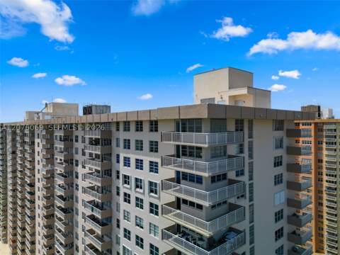 250 174th St 2304, Sunny Isles Beach FL - photo 17 of 76