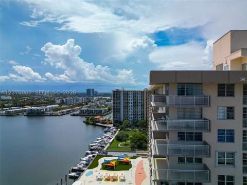 250 174th St 2304, Sunny Isles Beach FL - photo 24 of 76