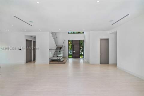 970 NE 92nd St, Miami Shores FL - photo 13 of 102