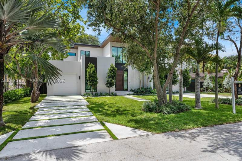 7 bedroom SingleFamilyResidence at 970 NE 92nd St, Amd Pl Golden Gate Pk, Miami Shores — photo 5