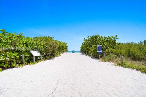 6450 Collins Ave 205, Miami Beach FL - photo 7 of 39