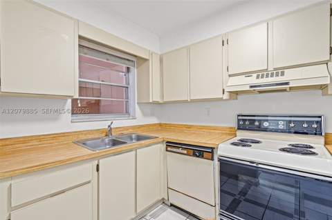 8000 SW 151st Ct 614, Miami FL - photo 6 of 29
