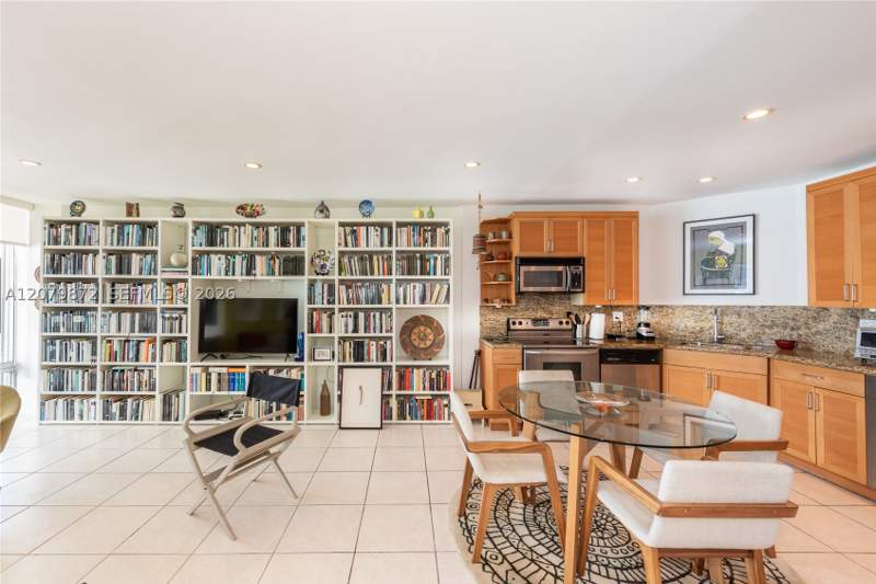 2 bedroom Condominium at 1408 Brickell Bay Dr 1215, Brickell Bay Tower Condo, Miami — photo 4