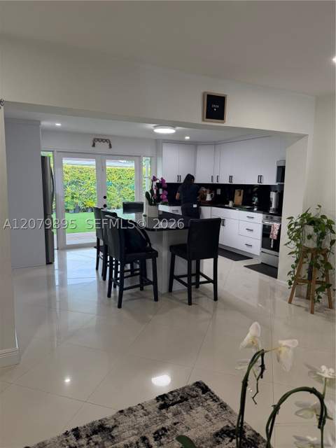 10411 SW sw 51st St, Miami FL - photo 6 of 55