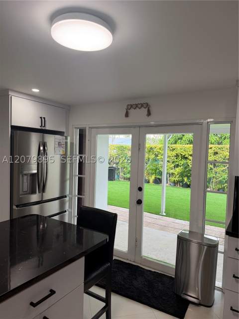 10411 SW sw 51st St, Miami FL - photo 8 of 55