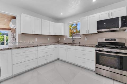 9450 SW 25th Dr, Miami FL - photo 13 of 41